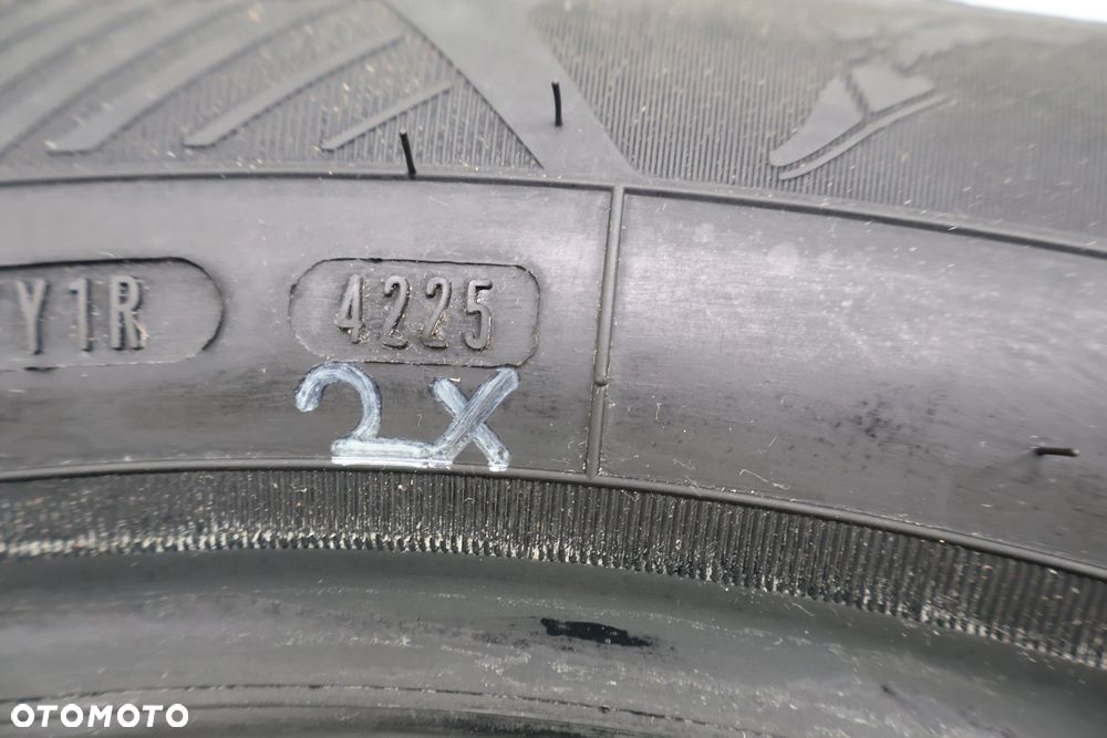 OPONY GOODYEAR EFFICIENT GRIP PERFORMANCE 2 215/55/16 - 8