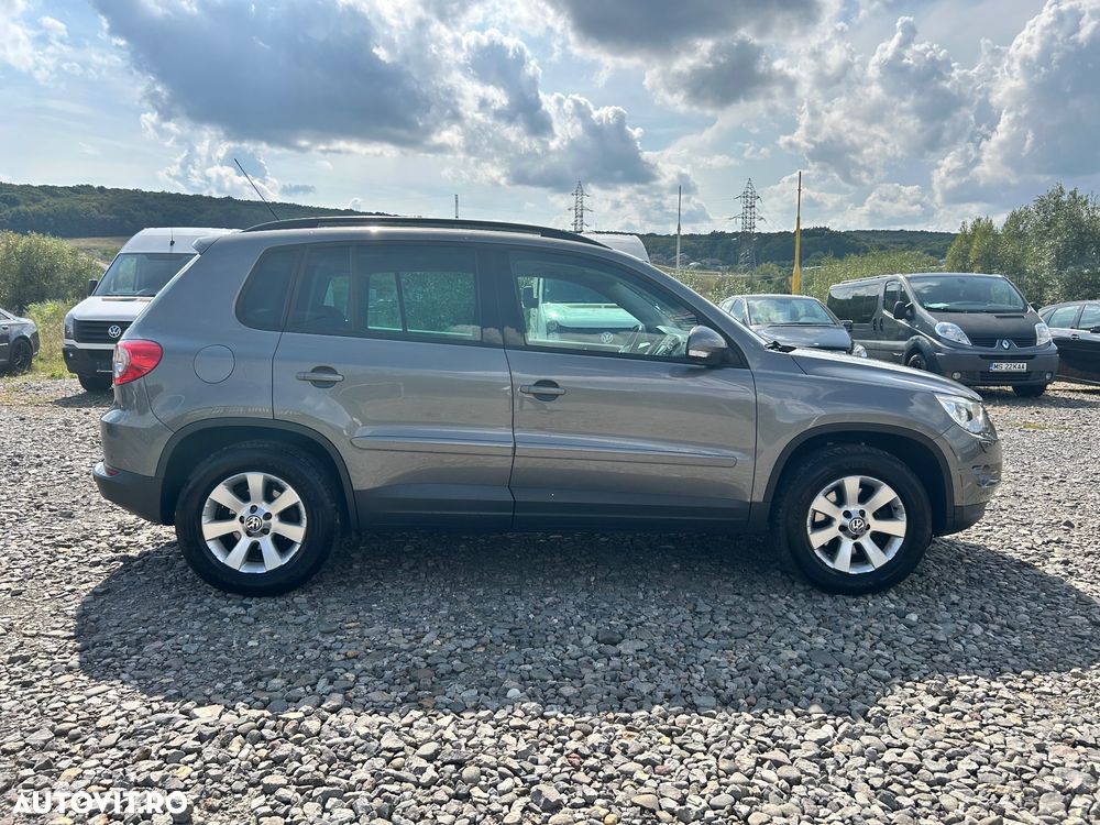 Volkswagen Tiguan 2.0 TDI DPF 4Motion Track&Field - 10