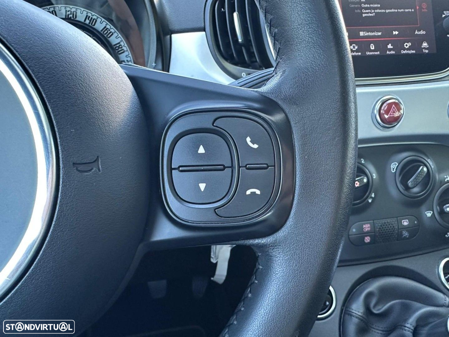 Fiat 500 1.0 Hybrid Connect - 32
