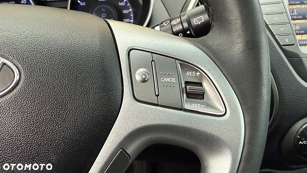 Hyundai ix35 2.0 CRDi 4WD Automatik Premium - 34