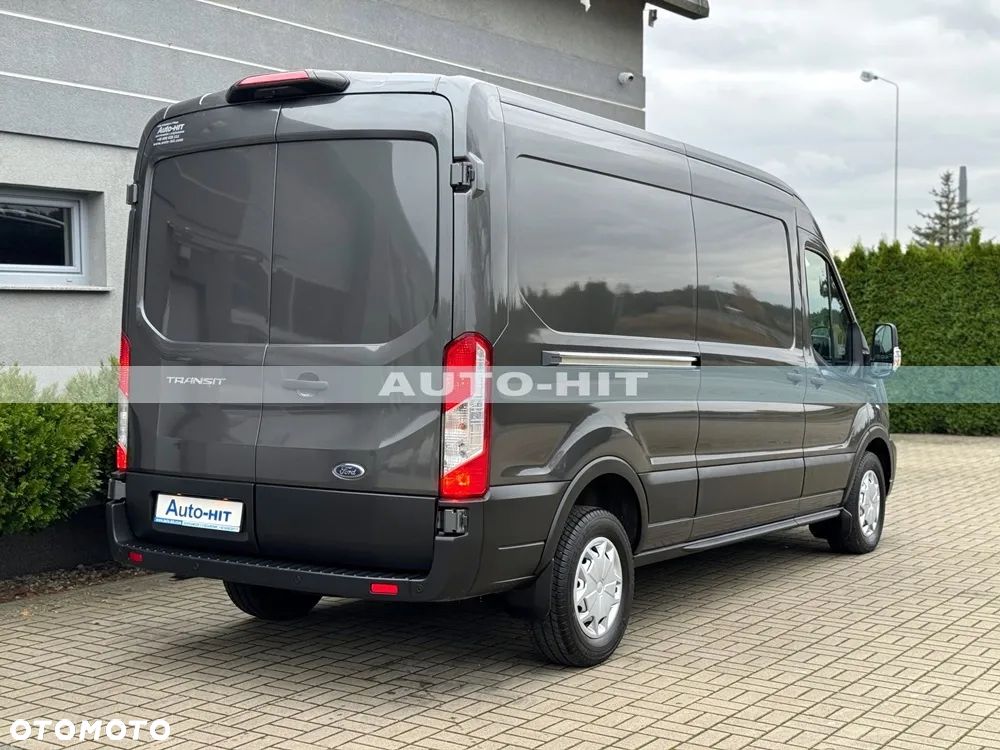 Ford Transit - 12