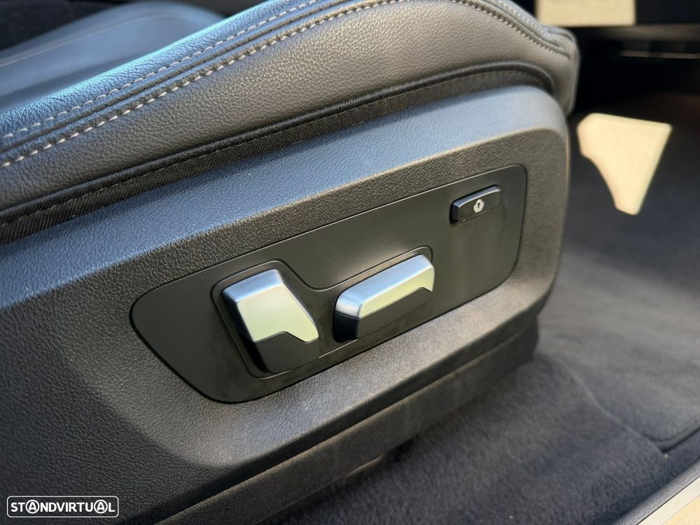 BMW X5 45 e xDrive Pack M - 24