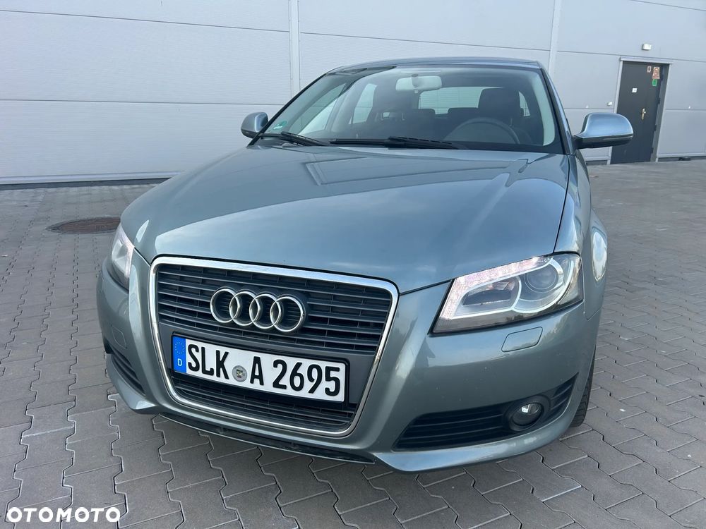 Audi A3 Sportback 2010 photo 2