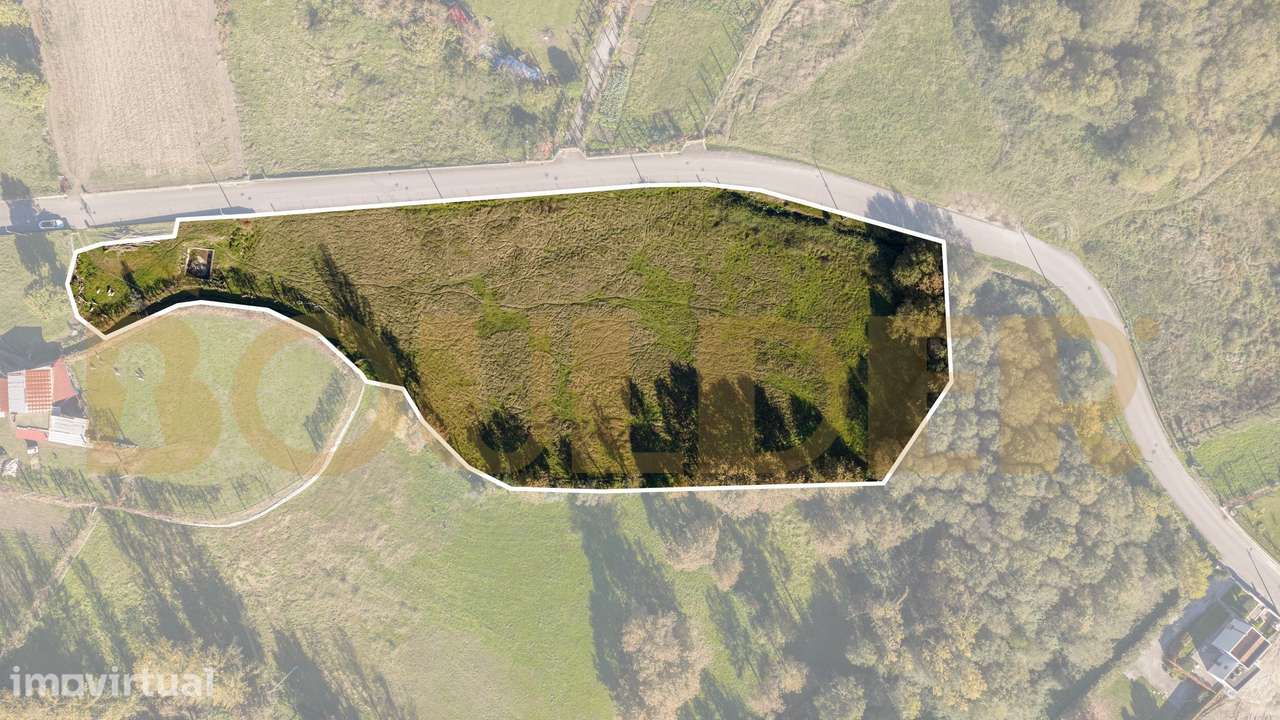Terreno com 7.414 m² em Lanhoso - Grande imagem: 3/37