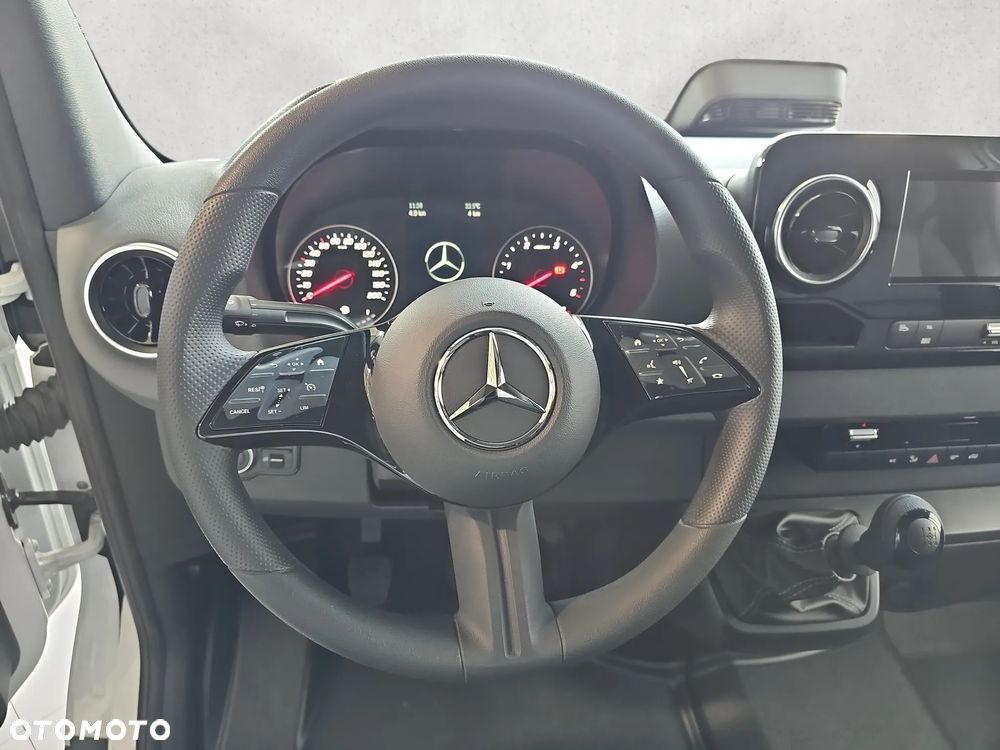 Mercedes-Benz SPRINTER 317 CDI FURGON PRO L2H2 - 13