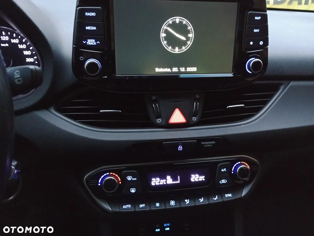 Hyundai i30 1.4 Premiere Comfort - 31