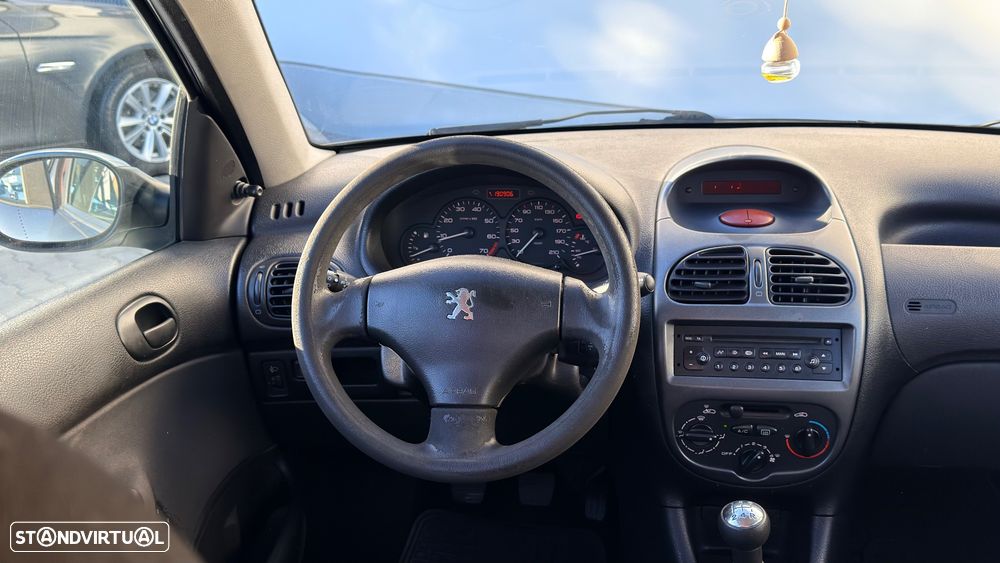 Peugeot 206 1.1 Black & Silver II - 14