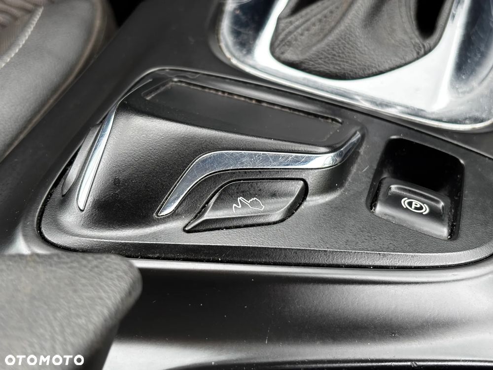 Opel Insignia - 33