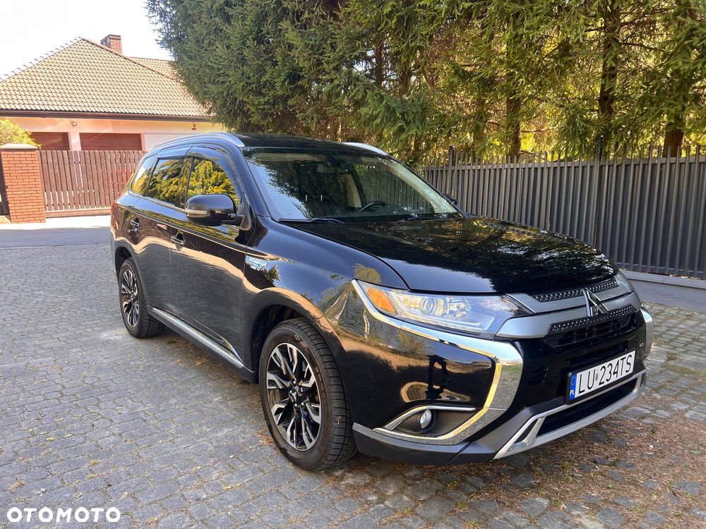 Mitsubishi Outlander 2.0 4WD Plus - 1