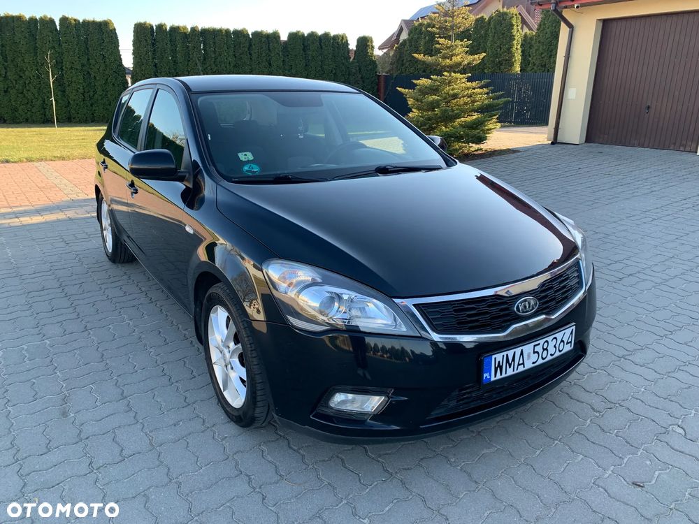 Kia Ceed - 6