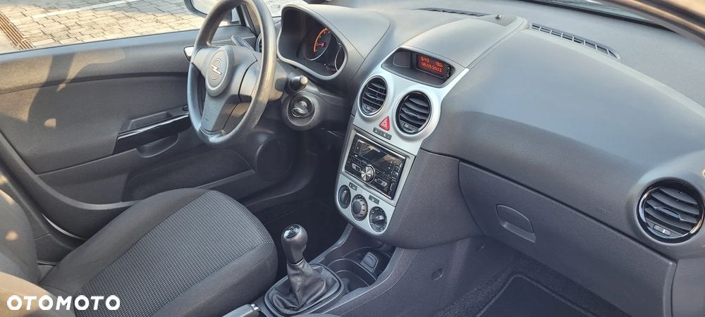 Opel Corsa - 13
