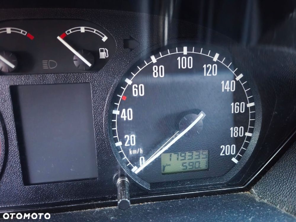 Skoda Fabia 1.4 16V Choice - 12