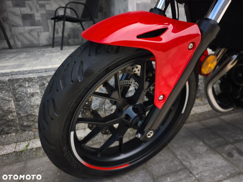 Honda CB - 30