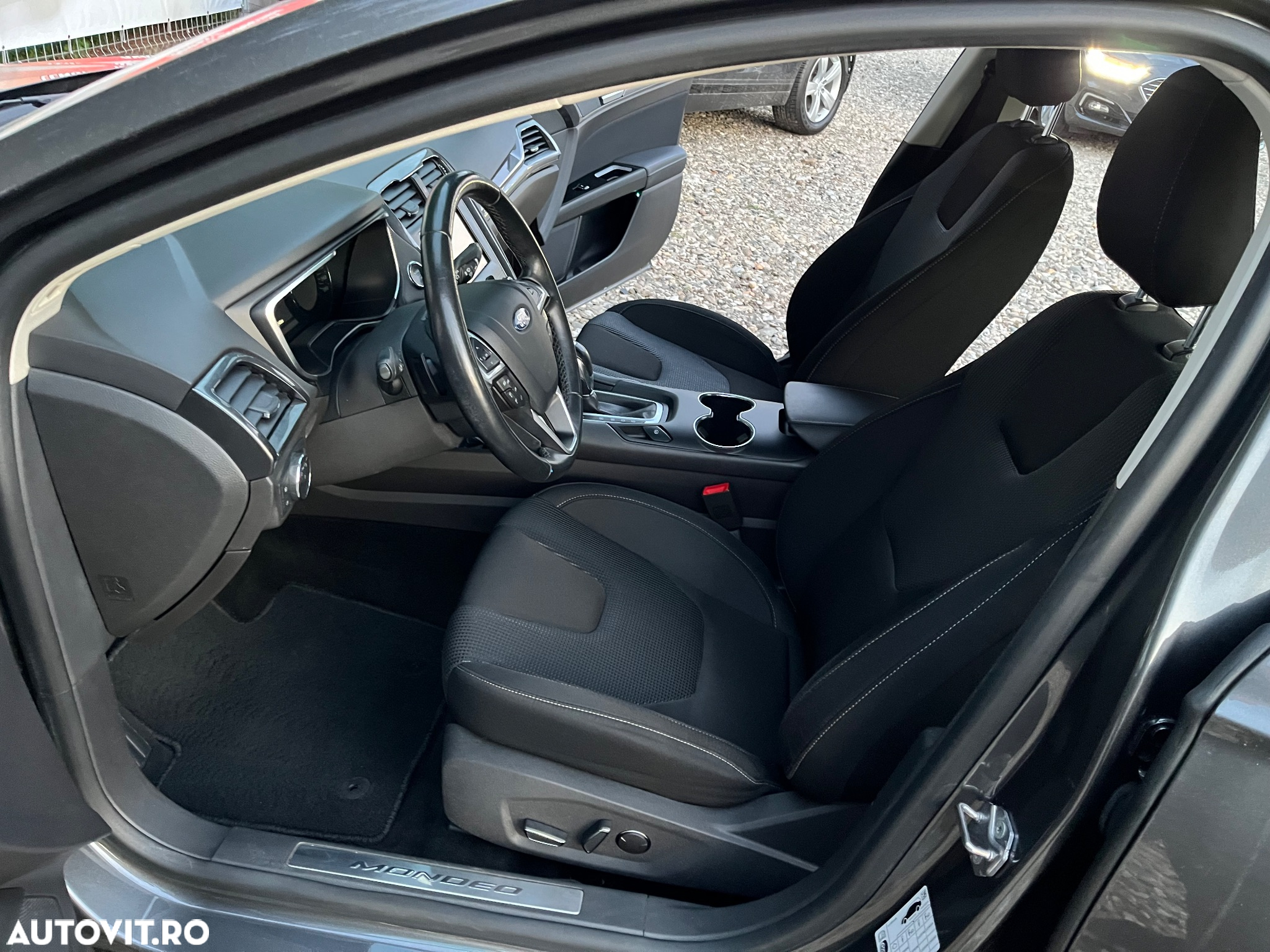 Ford Mondeo 1.5 EcoBoost Aut. Titanium - 30