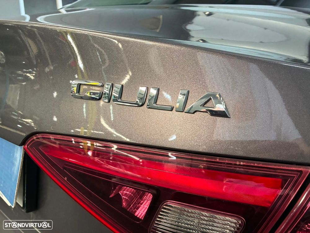 Alfa Romeo Giulia 2.2 D Super AT8 - 9