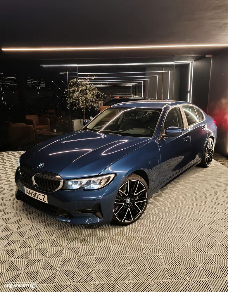 BMW 330 e Aut. Sport Line - 3