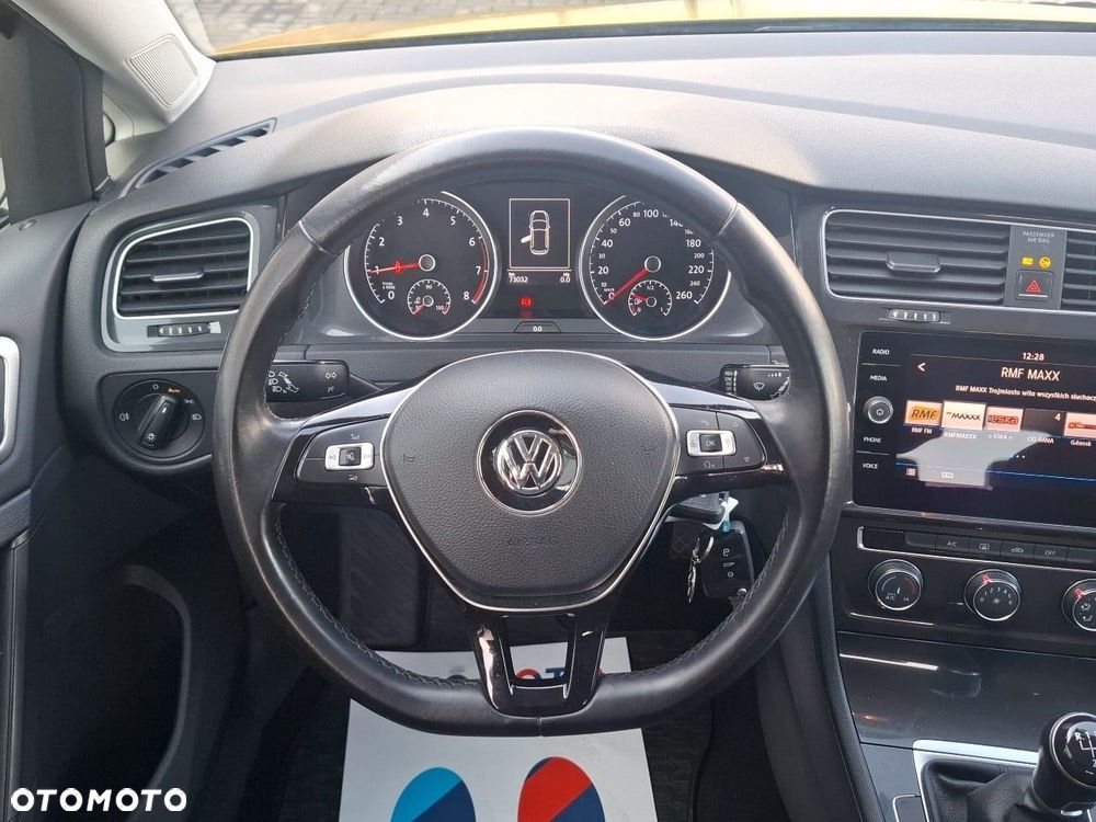 Volkswagen Golf 1.0 TSI BMT Trendline - 9