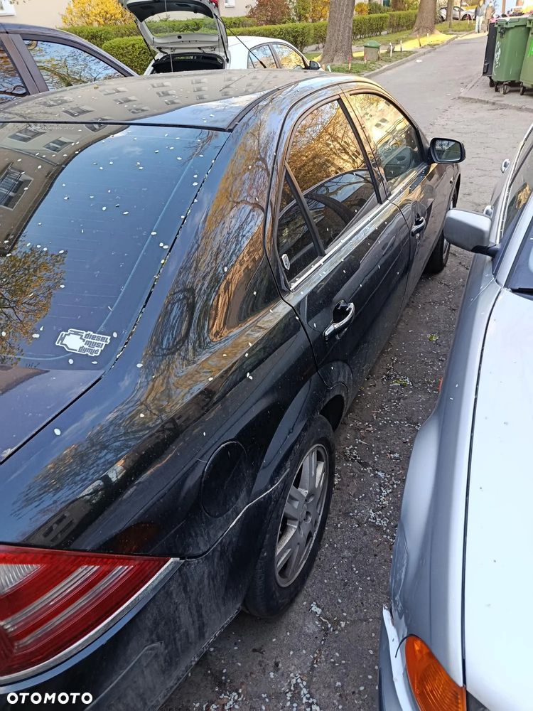 Ford Mondeo 2.0 TDCi Ghia X100 - 3