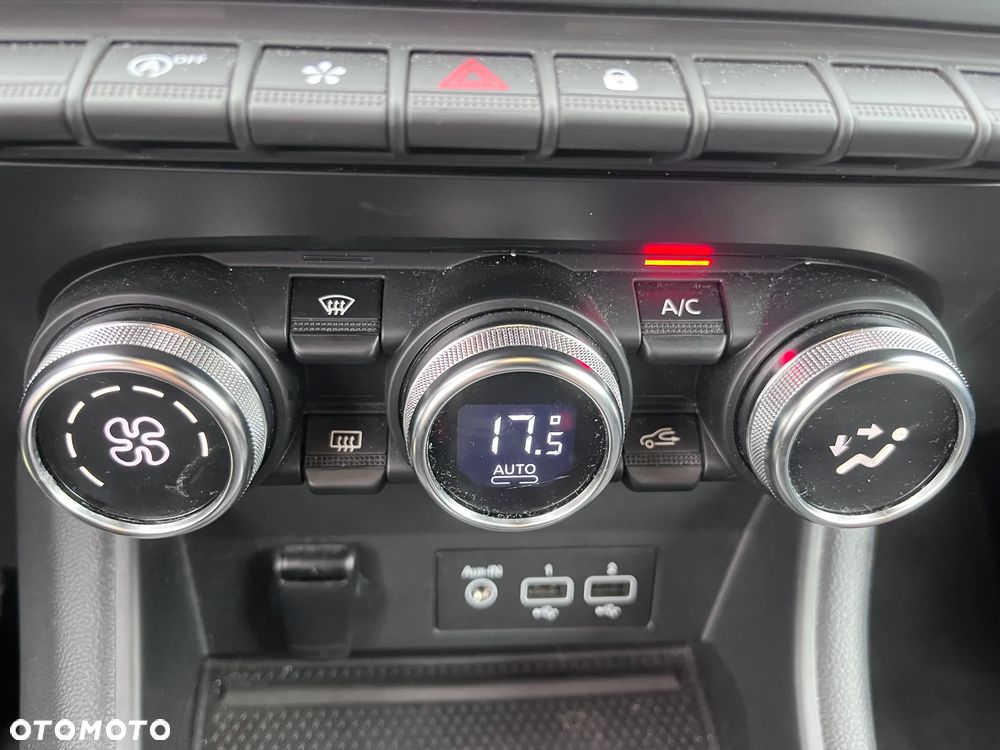 Renault Captur TCe 100 INTENS - 31