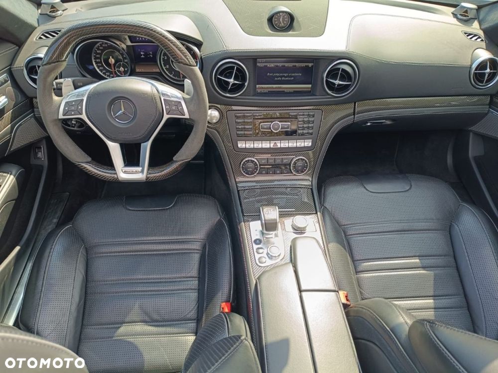 Mercedes-Benz SL 63 AMG - 7