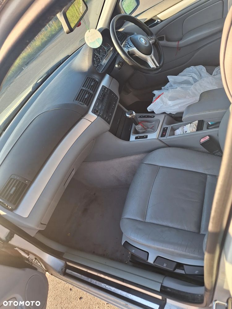 BMW Seria 3 - 18