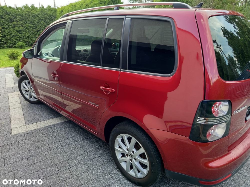 Volkswagen Touran 1.9 TDI Freestyle - 10