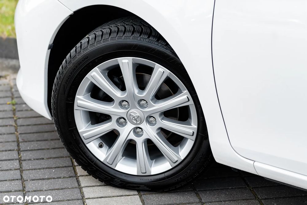 Toyota Auris 1.33 Dual-VVT-i Comfort - 25