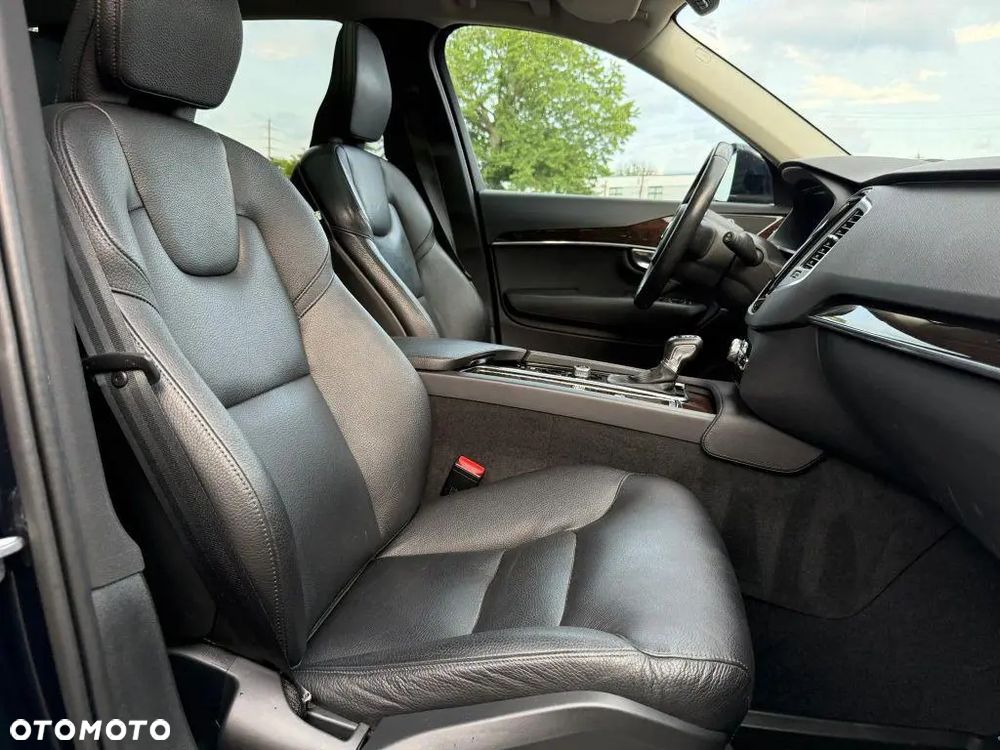 Volvo XC 90 T6 AWD Geartronic Momentum - 17