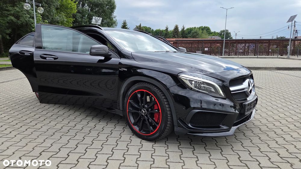 Mercedes-Benz GLA 45 AMG 4-Matic - 3