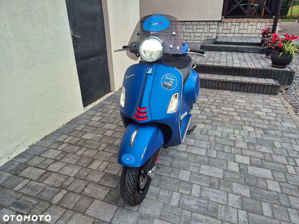 Vespa GTS - 21