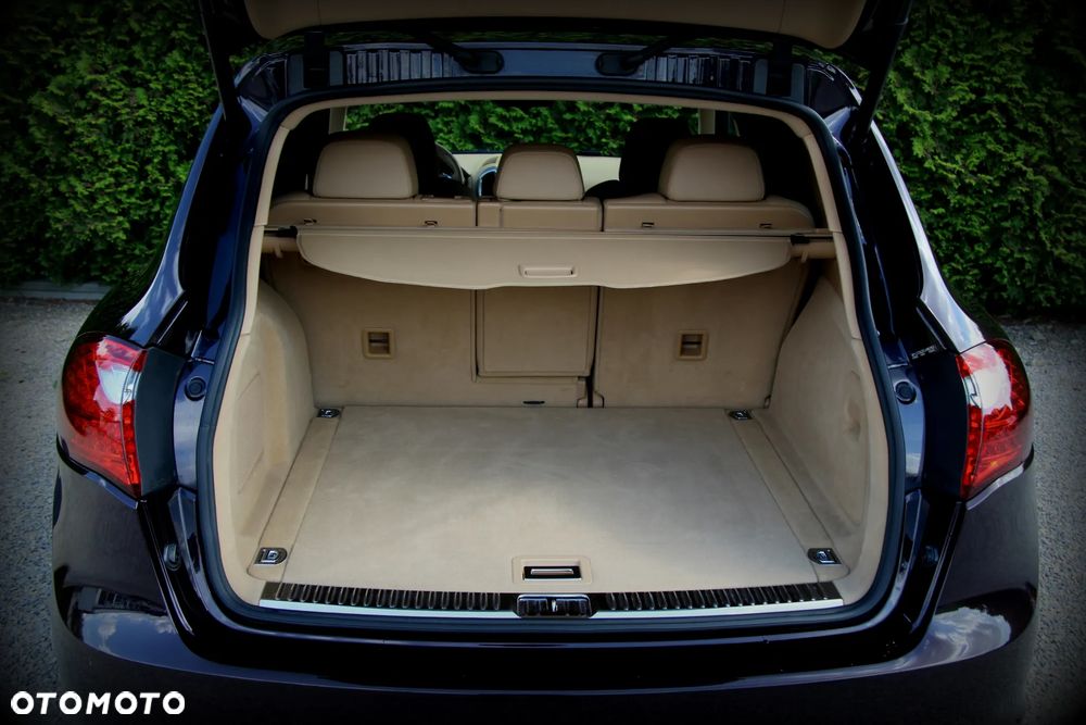 Porsche Cayenne - 6