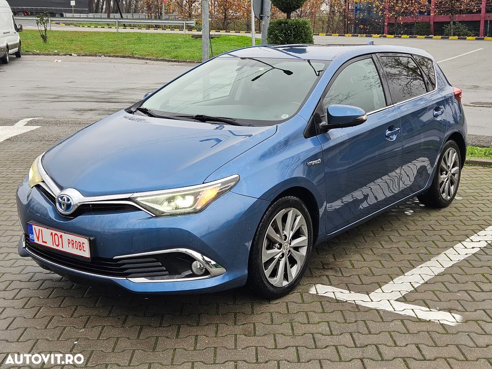 Toyota Auris 1.8 Hybrid Executive - 2