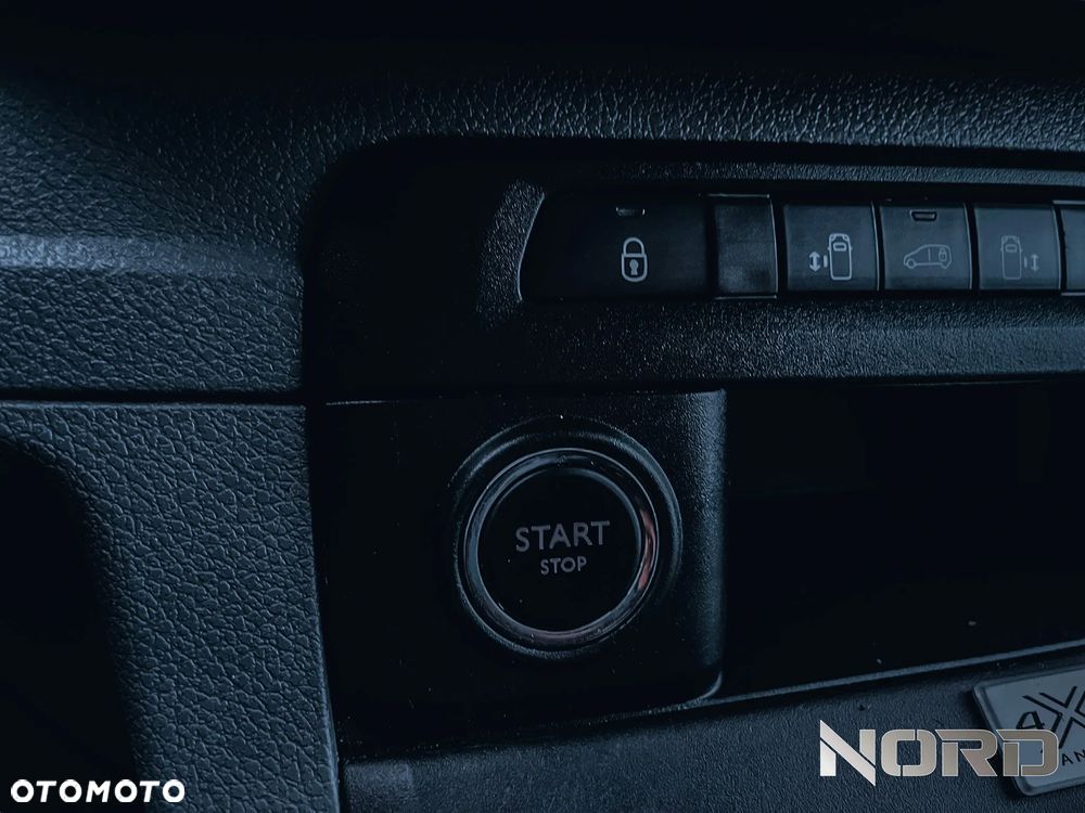 Peugeot Expert 2.0 4x4 Standard Premium - 25