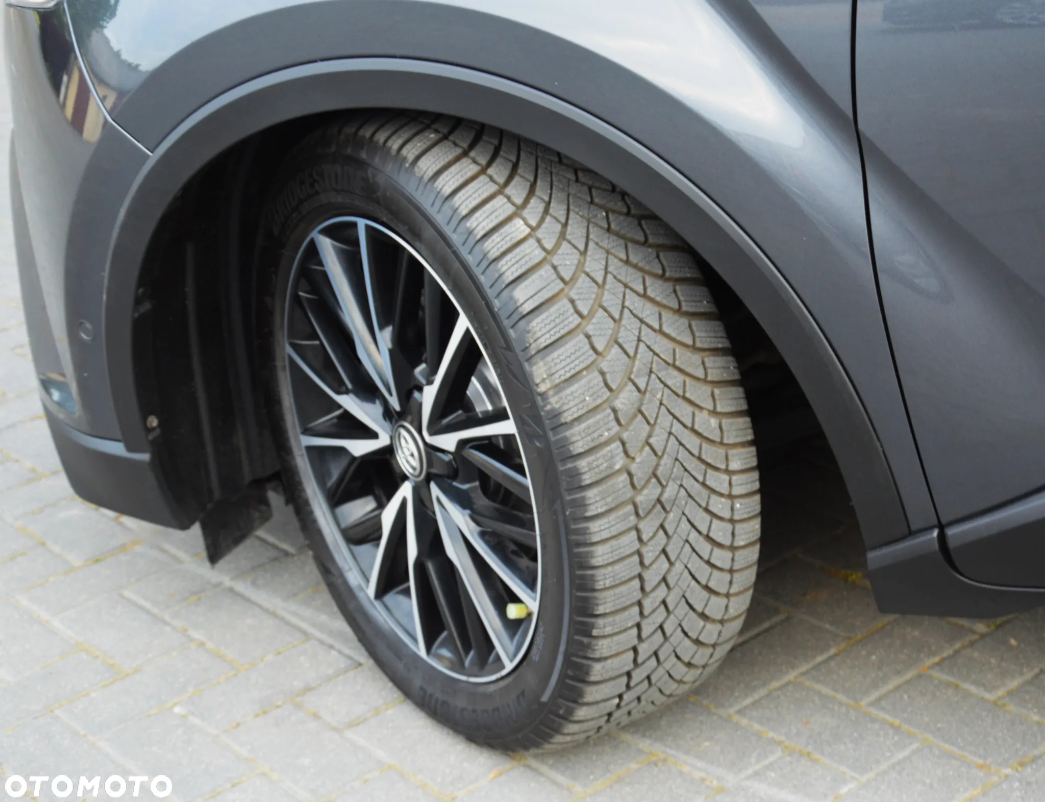 Toyota C-HR 1.8 Hybrid Premium - 38