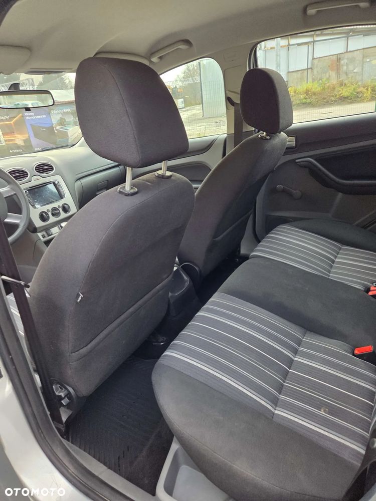 Ford Focus - 21