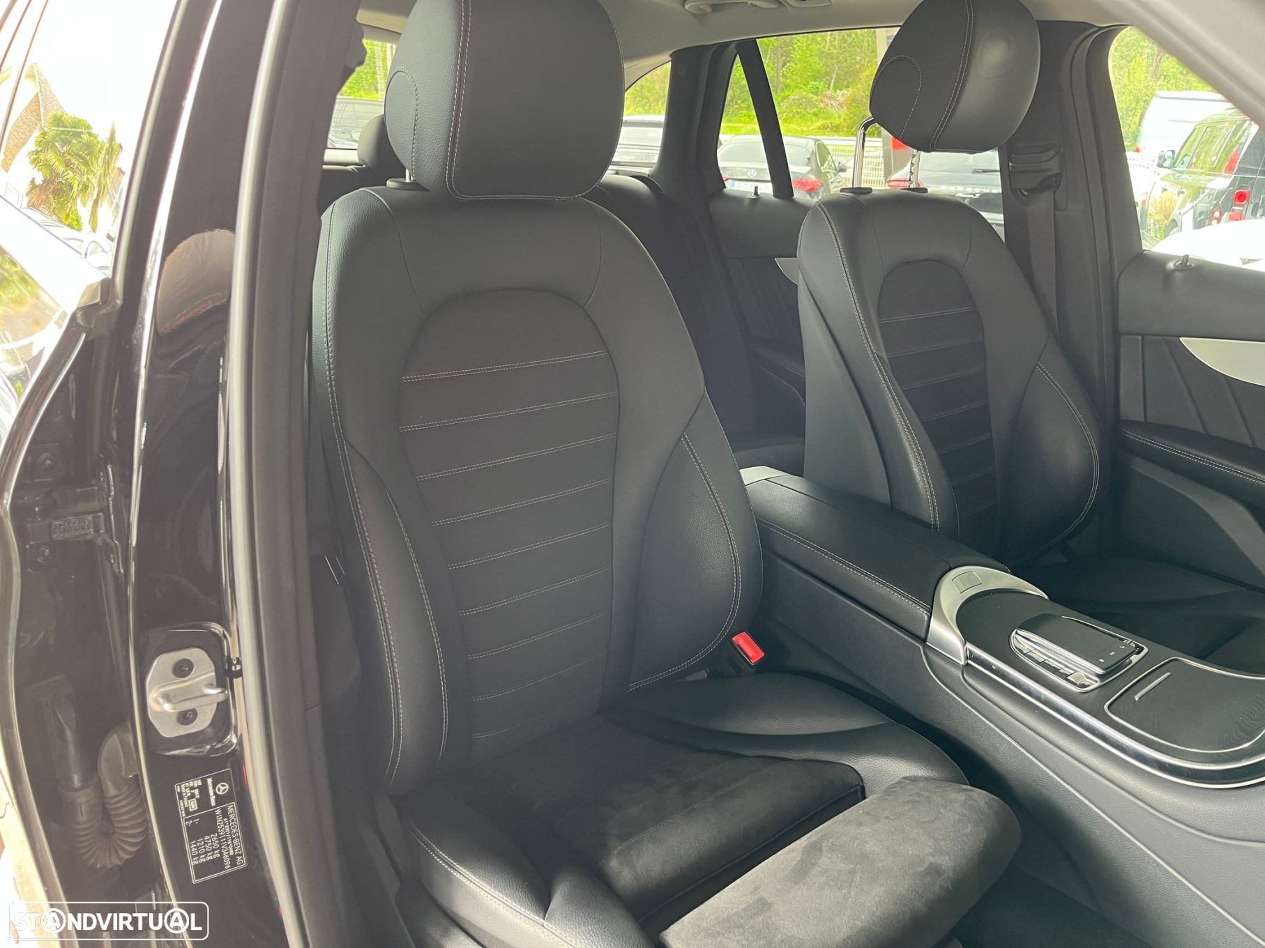 Mercedes-Benz GLC 300 de 4Matic - 54