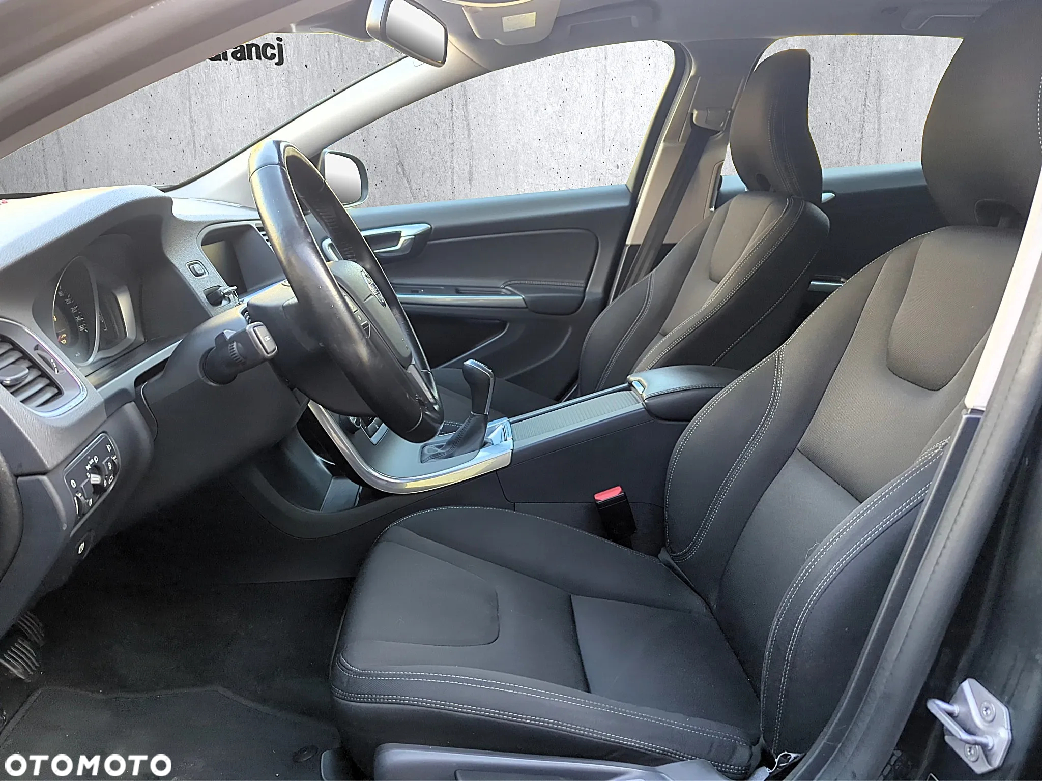 Volvo V60 D2 Drive-E Summum - 9