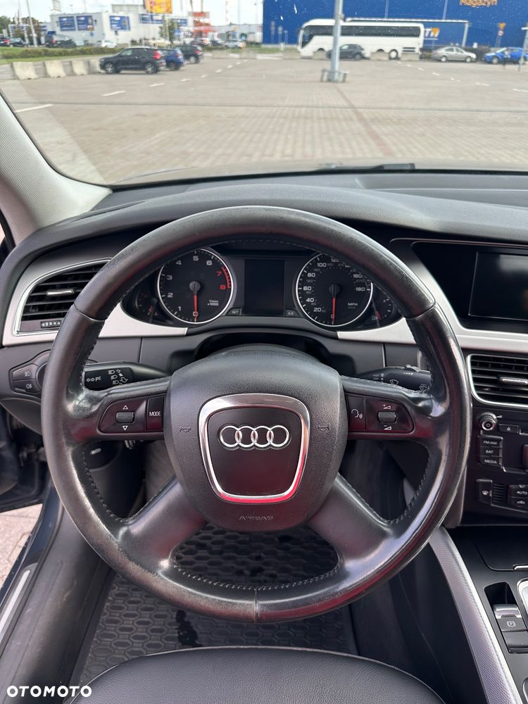 Audi A4 Avant - 16
