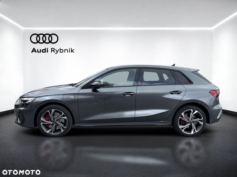 Audi A3 Sportback - 2