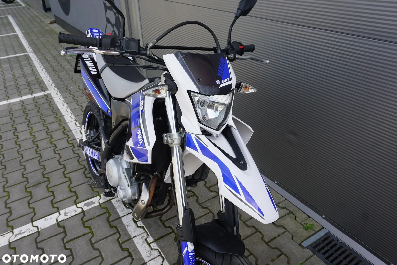 Yamaha WR - 9