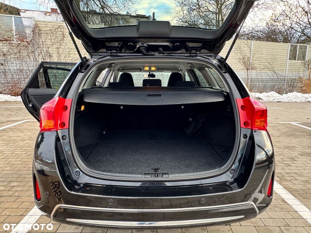 Toyota Auris 1.4 D-4D Premium EU5 - 23