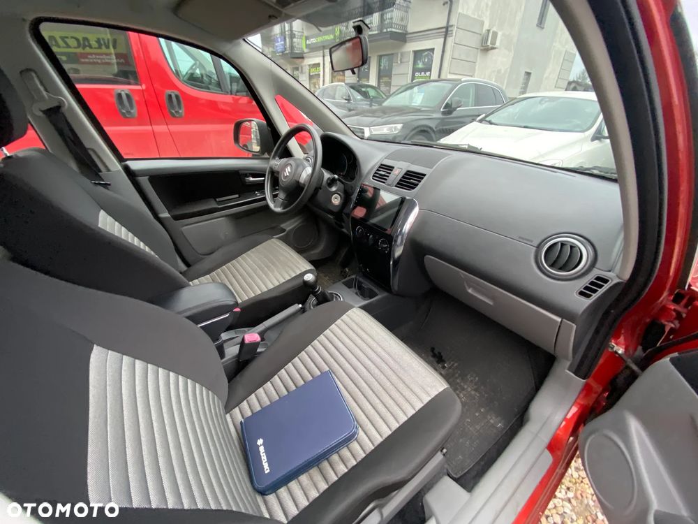 Suzuki SX4 1.5 Comfort - 13