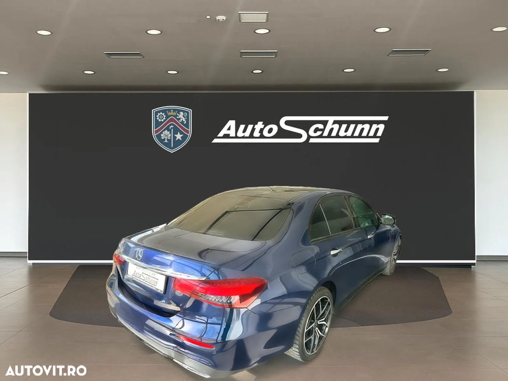 Mercedes-Benz E 300 de Aut. - 6