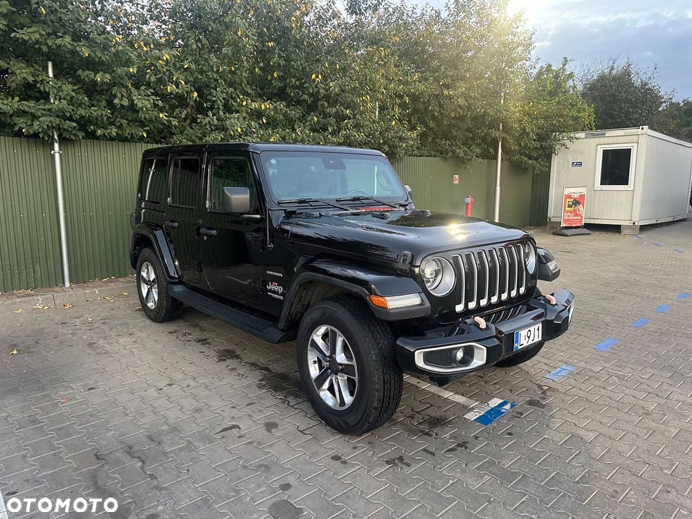 Jeep Wrangler 3.6 Unlim Sahara - 3