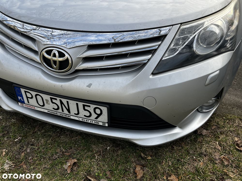 Toyota Avensis 2.0 Premium MS - 16