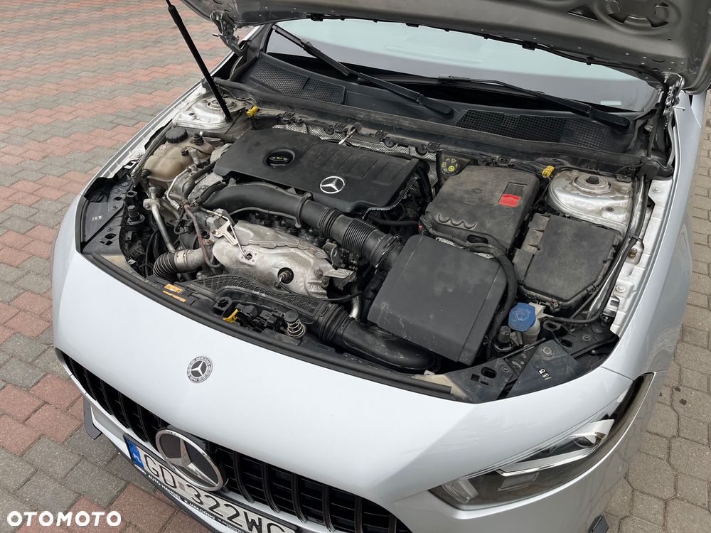Mercedes-Benz Klasa A 220 4-Matic AMG Line 7G-DCT - 40