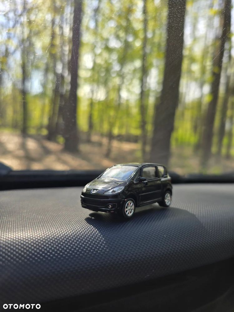 Peugeot 1007 - 2