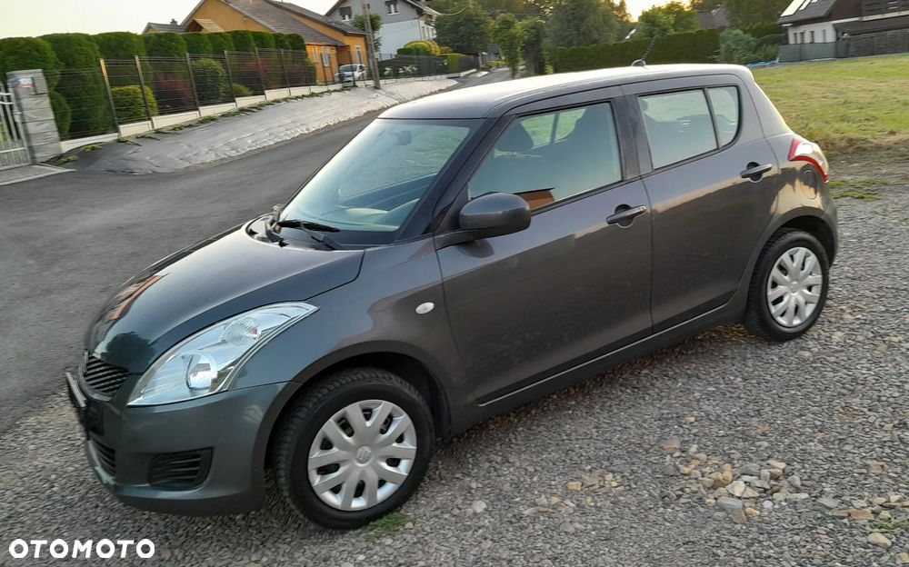 Suzuki Swift - 4