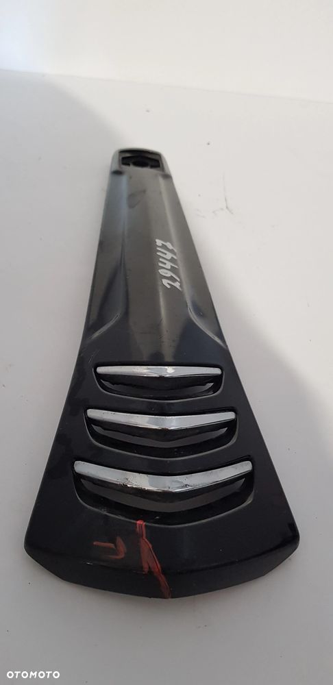 Piaggio Vespa Sprint Nosek Krawat Osłona - 3