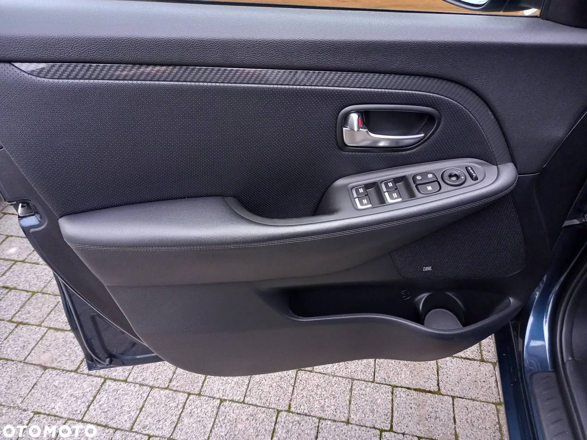 Kia Carens 1.7 CRDi Business Line 7os - 23